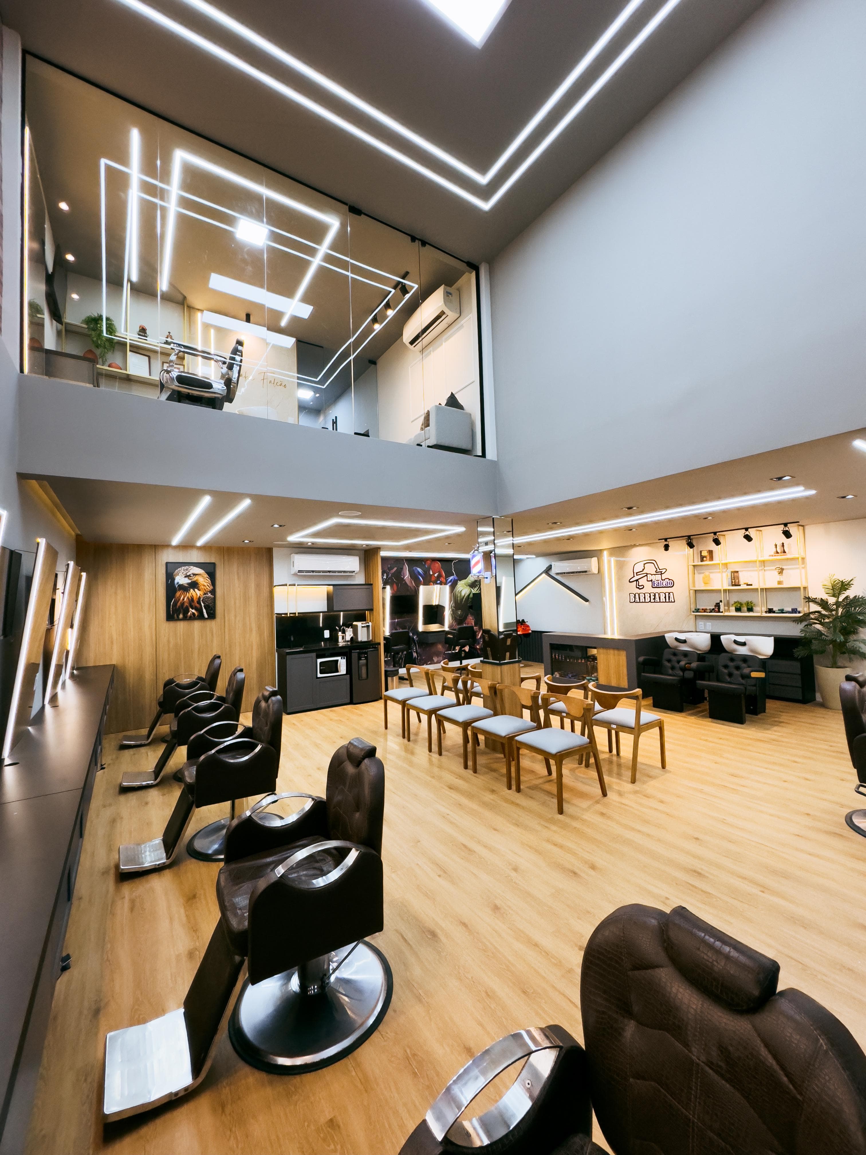 Dom Falcão Barbearia